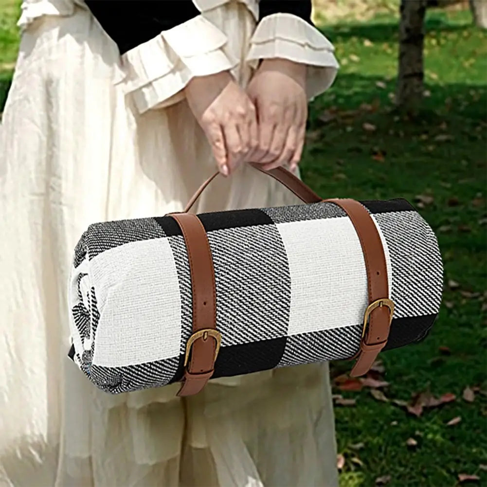 Machine Washable Camping Blanket – Waterproof & Foldable Picnic Mat
