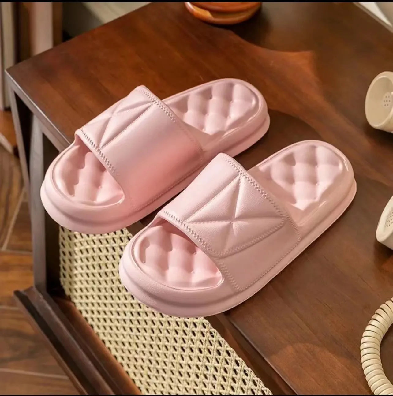 Unisex Macaron Color Slippers – Comfortable Non-Slip Home Shoes