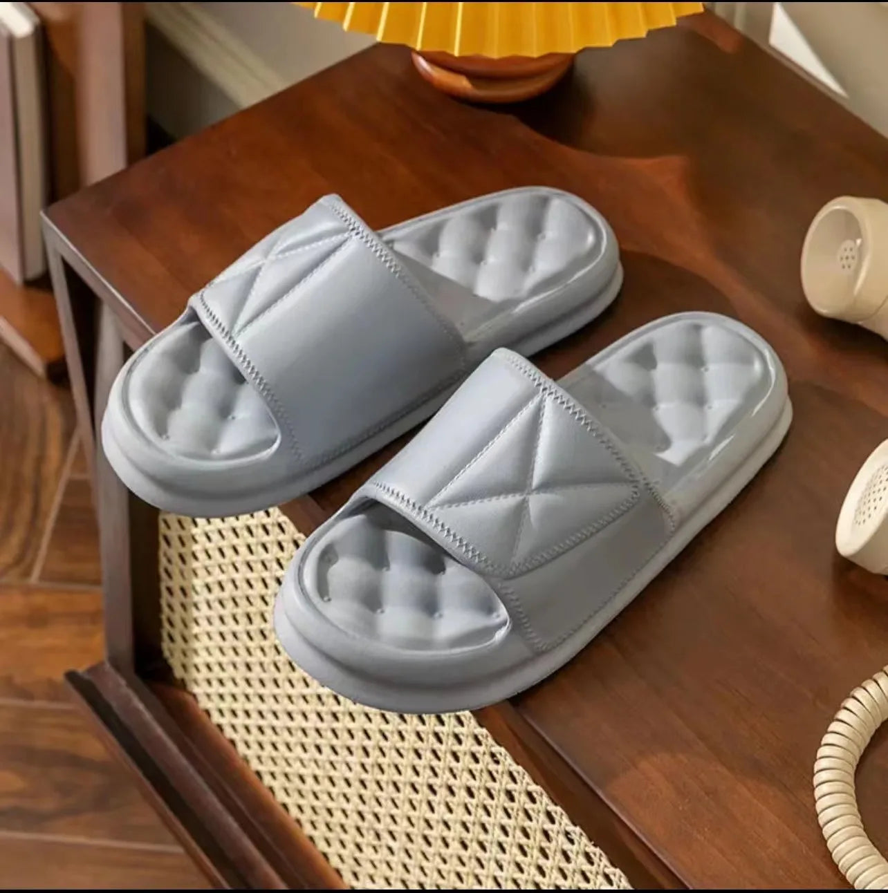 Unisex Macaron Color Slippers – Comfortable Non-Slip Home Shoes