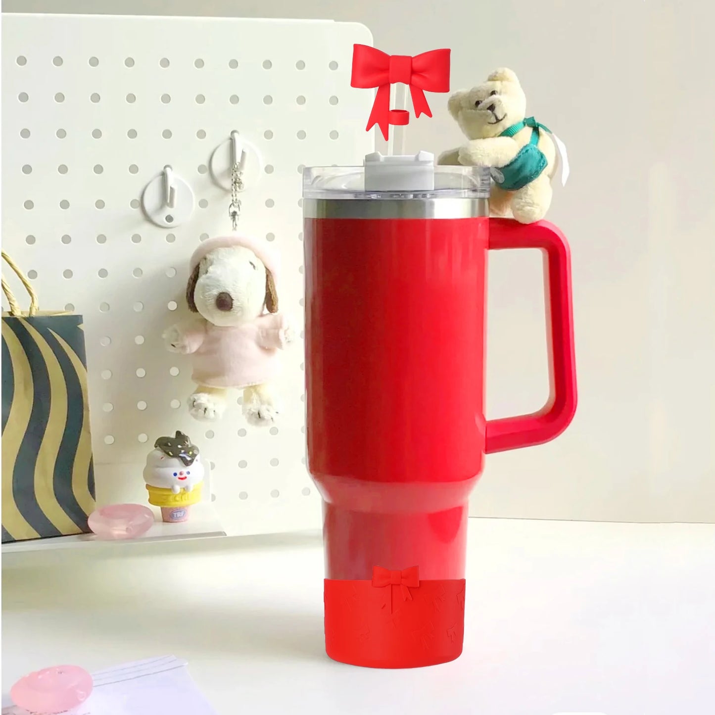 Silicone Cup Cover – Anti-Slip & Heat-Insulating Base with Butterfly Bow, Fits 12–40oz Tumblers