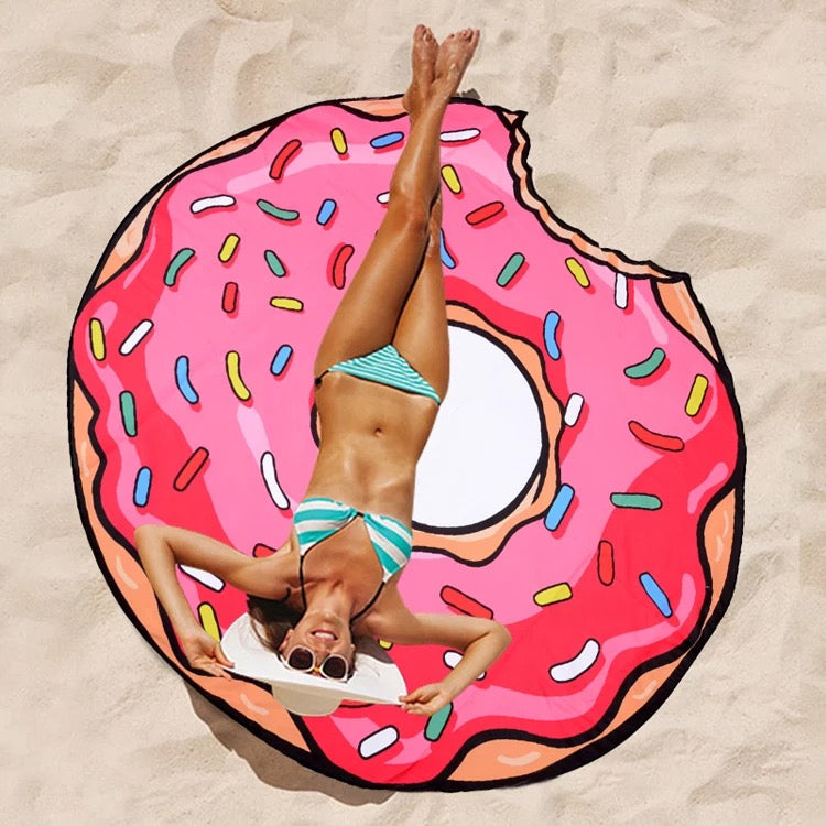 Oversized Round Beach Towel – Bohemian Summer Shawl & Sun Protection