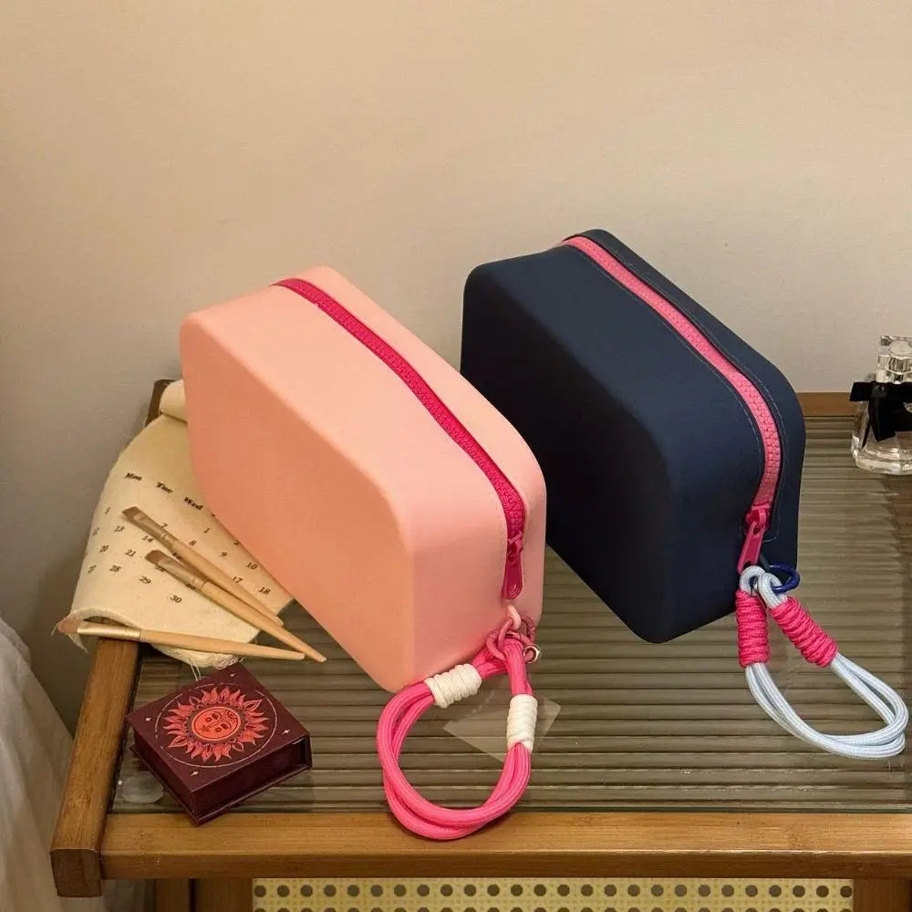 Ceeprints Large Capacity Silicone Zipper Bag