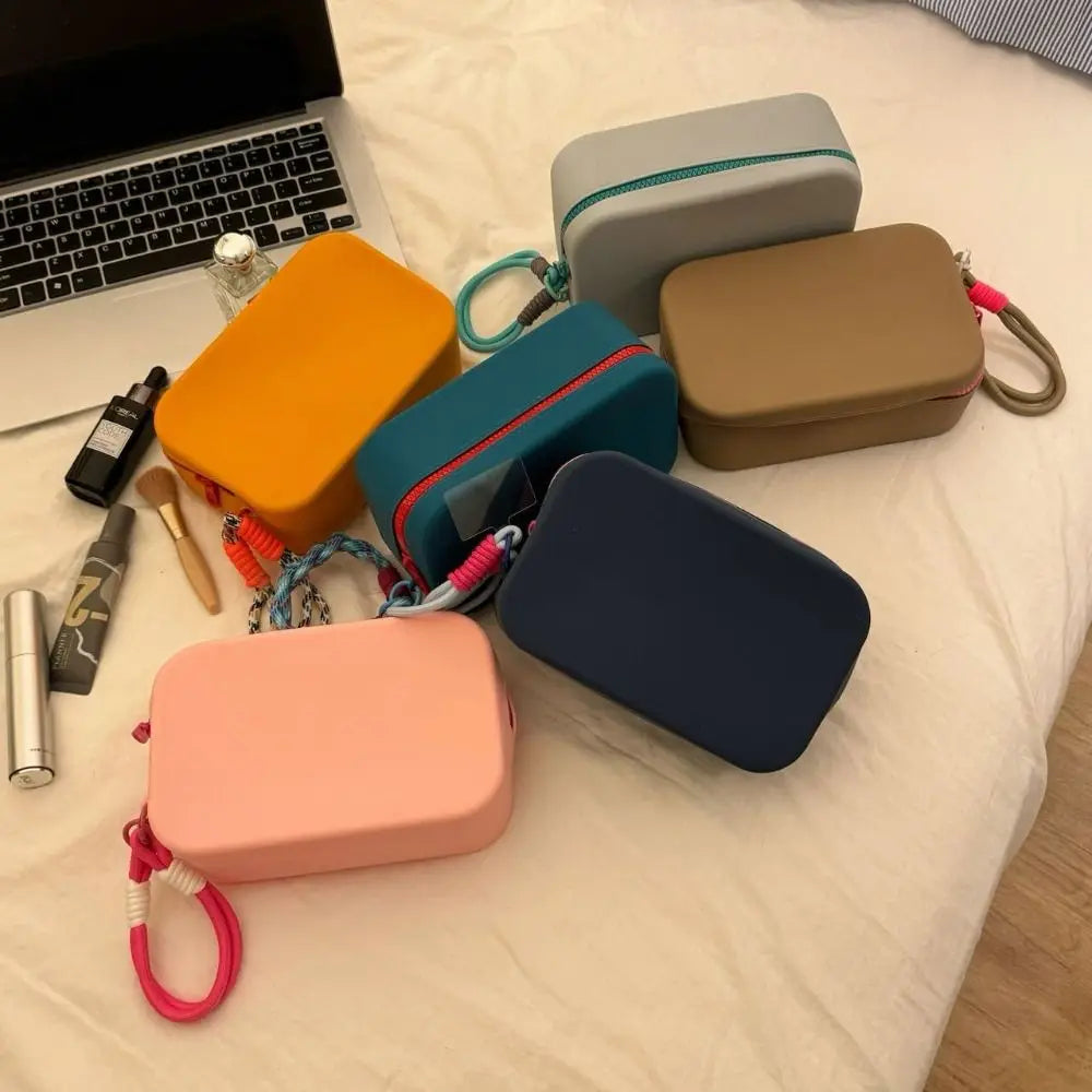 Ceeprints Large Capacity Silicone Zipper Bag