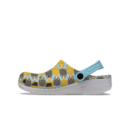 Cee™ Clogs Chasing Corgi