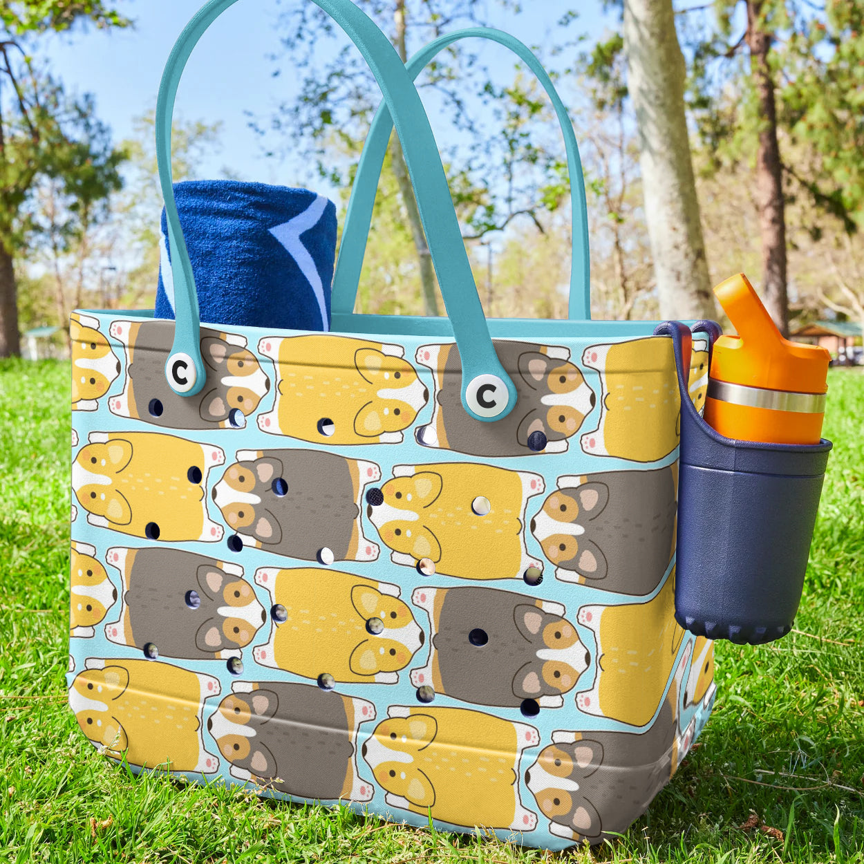 Ceeprints Cee™ Bag Chasing Corgi