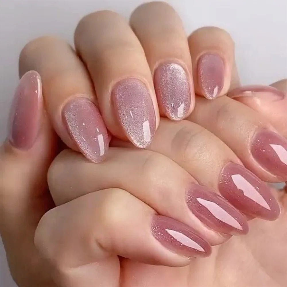 Metallic Cat Eye Almond No. 05 press-on nails