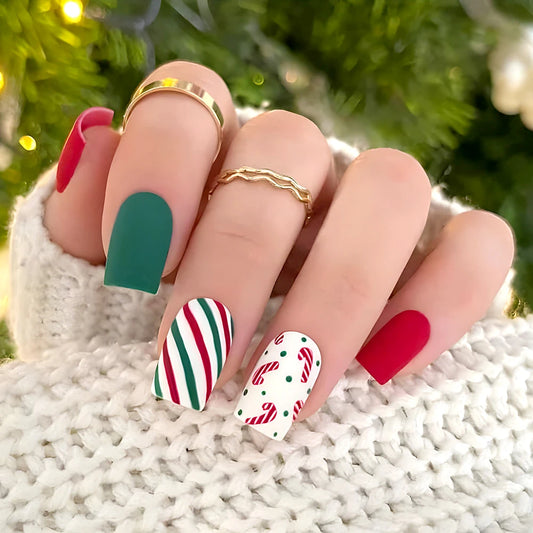 Christmas Cheer No. 06 press-on nails