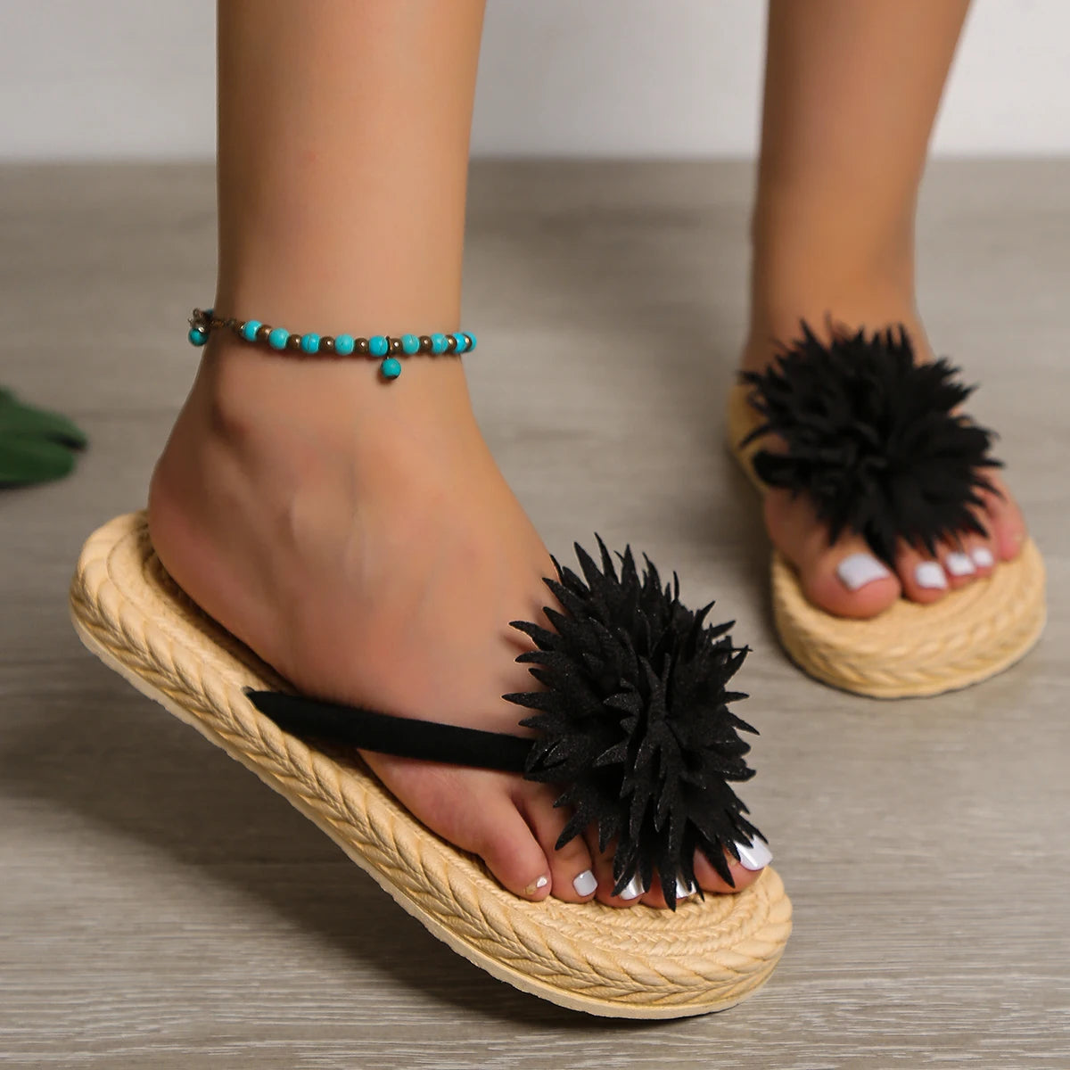 Ceeprints Black Flower Flat Flip-Flops