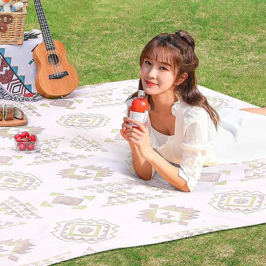 Cute Water-Resistant & Grease-Proof Camping Blanket – Portable Outdoor Mat
