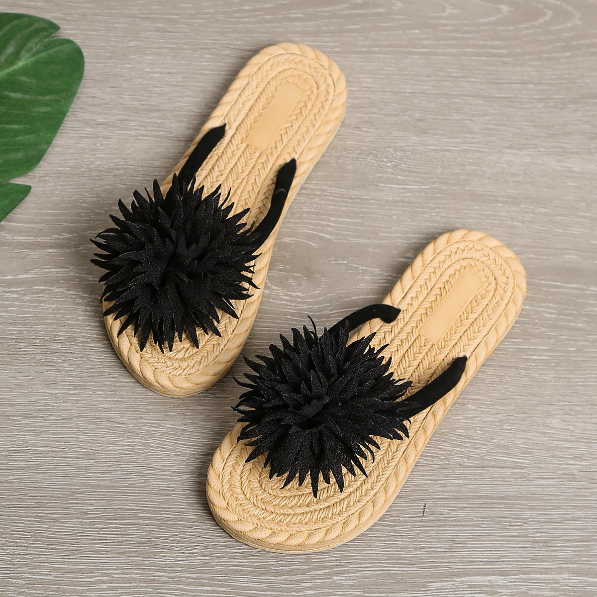 Ceeprints Black Flower Flat Flip-Flops