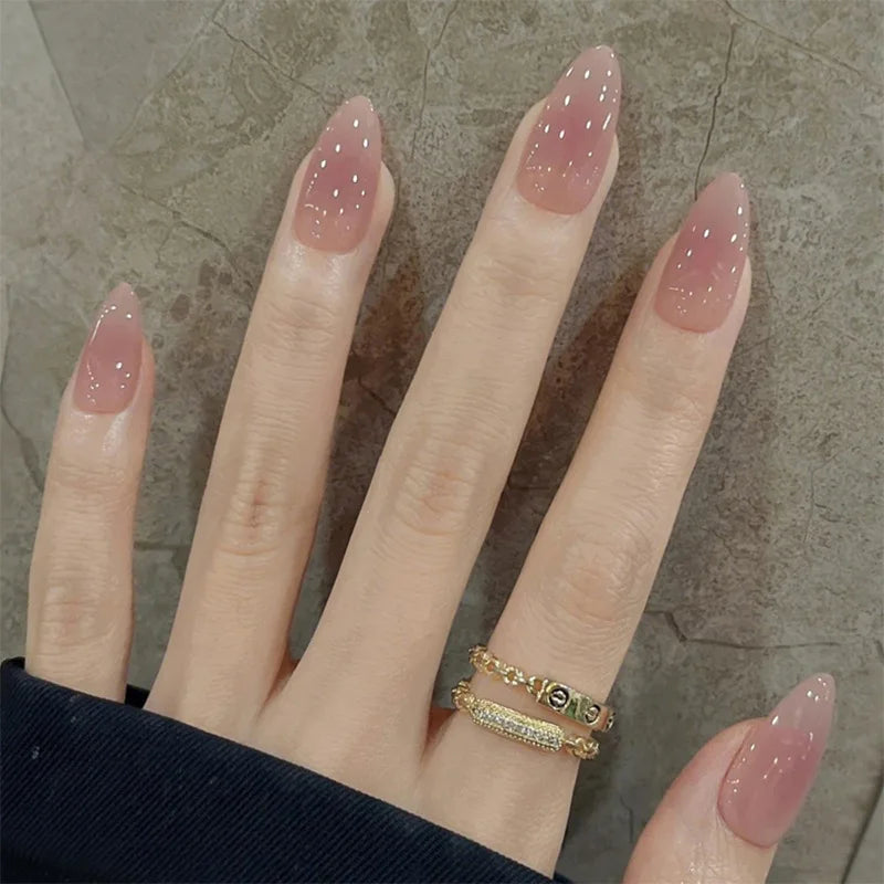 Metallic Cat Eye Almond No. 11 press-on nails