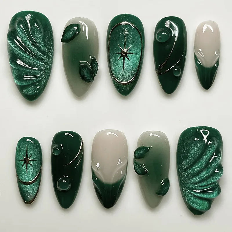 Metallic Cat Eye Almond No. 19 press-on nails
