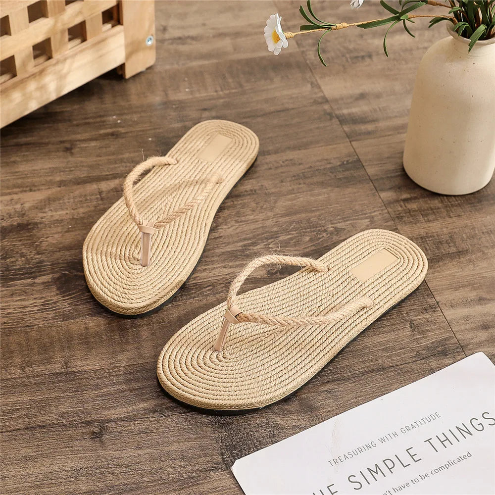 Ceeprints Faux Grass Sandals