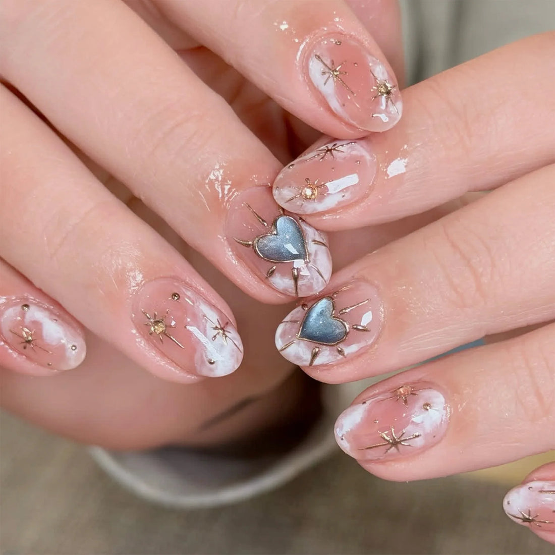 Metallic Cat Eye Almond No. 38 press-on nails