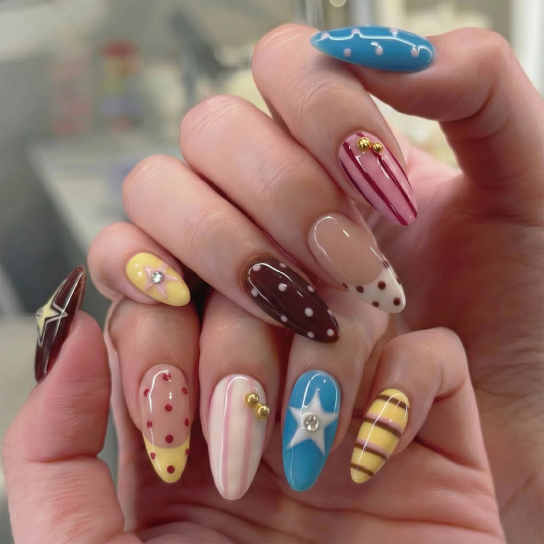 Dopamine 3D No. 09 press-on nails