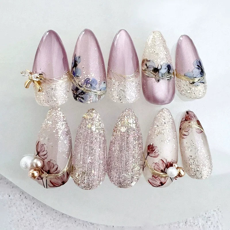 Metallic Cat Eye Almond No. 31 press-on nails