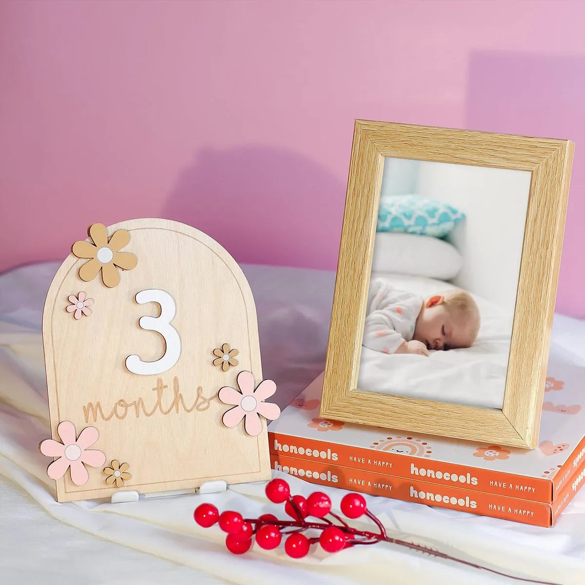 Ceeprints® Set Wooden Baby Month Cards Newborn Milestone